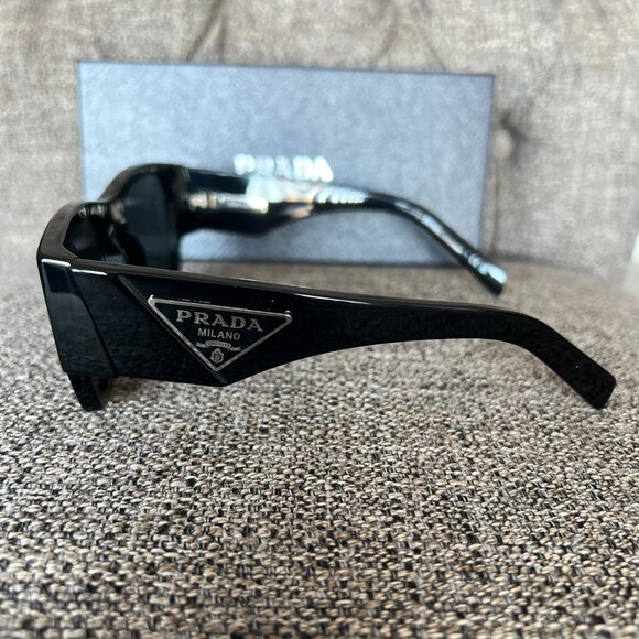 Men's Prada Authentic Sunglasses - Picture 7 of 7
